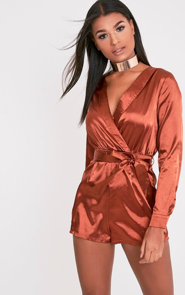 Playsuit / Satin / Tobacco / gesehen auf prettylittlething.com
